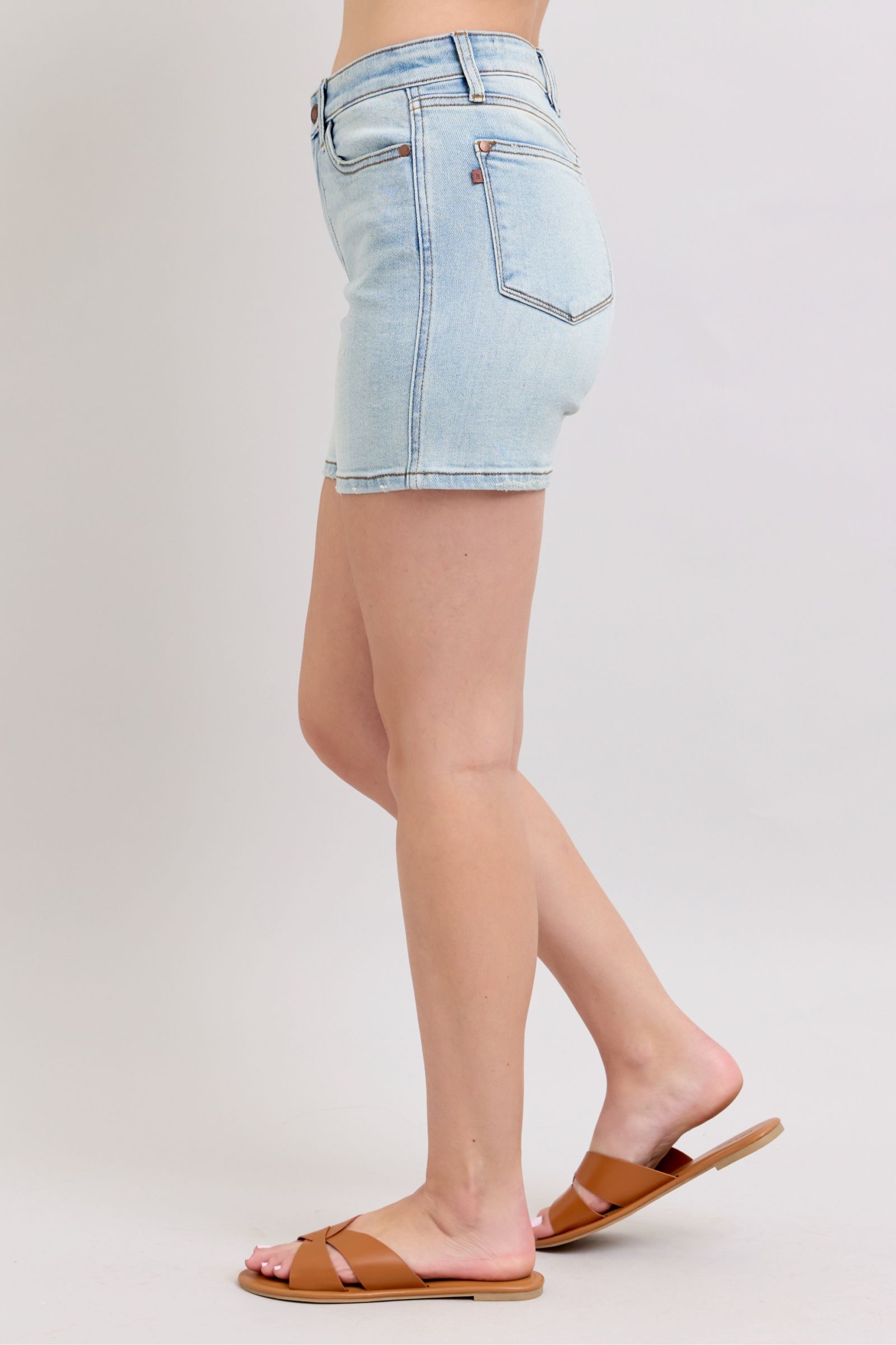 Judy Blue Plus Size Denim Shorts With Pockets 2 Button Closure Durable Comfort For Women