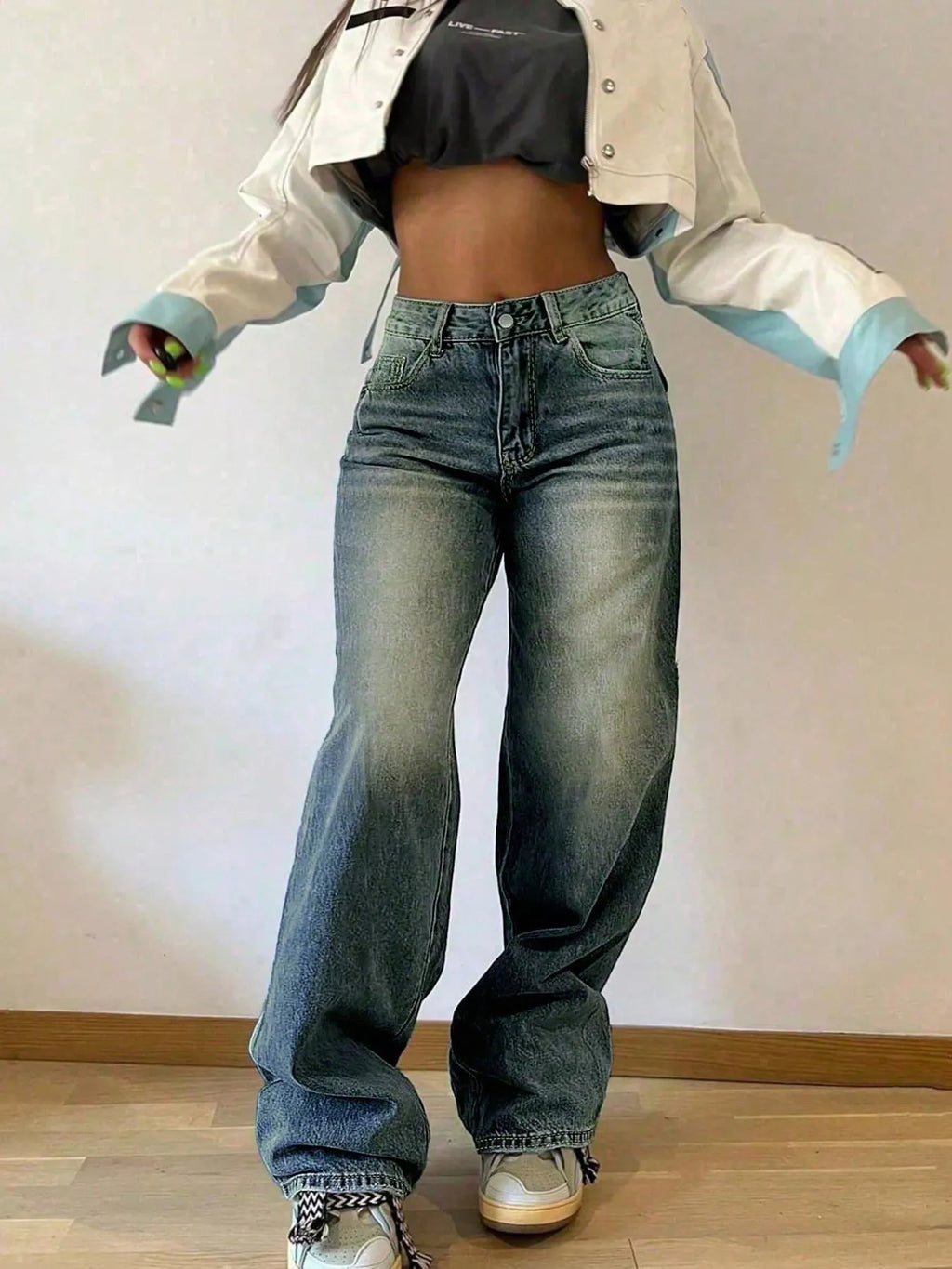 Vintage Wash Wide-Leg Jeans Shopimist