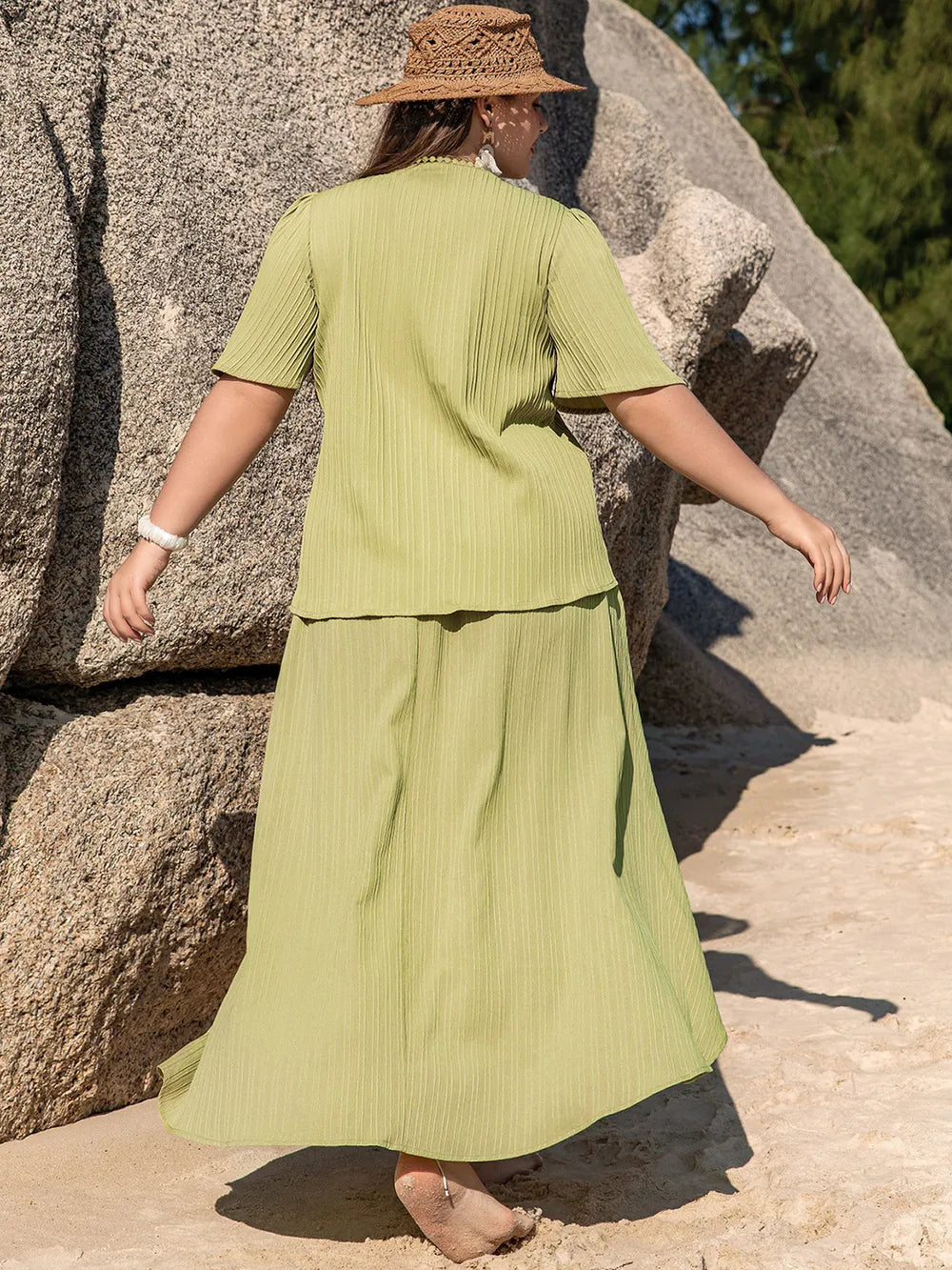 Plus Size V-Neck Half Sleeve Top and High-Low Skirt Set See size chart under “more details”